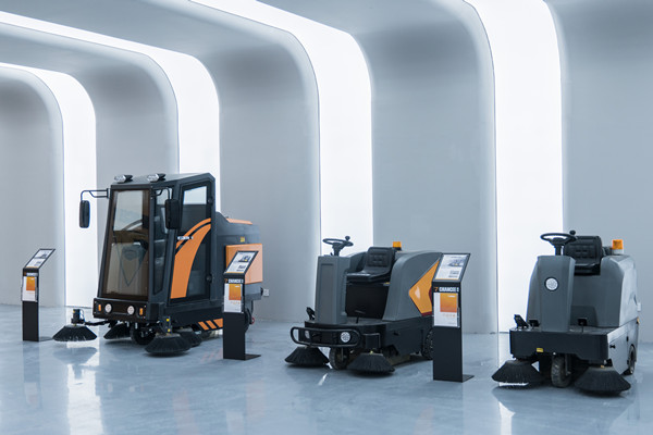  掃地機的分類與工作原理及應用范圍的分析