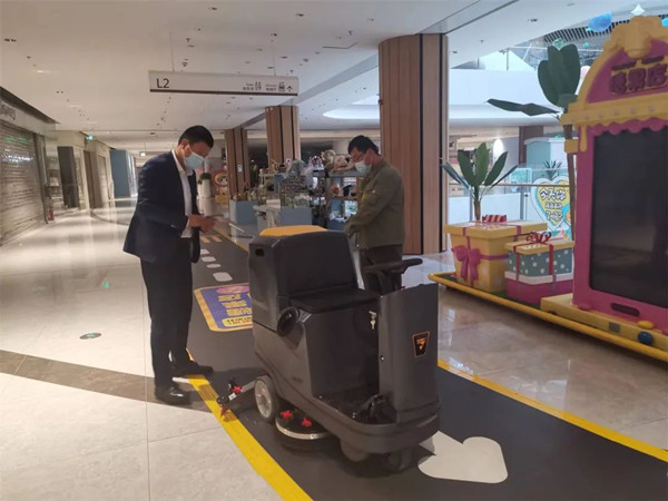 購買不同類型洗地機(jī)時要注意那些東西 購買不同類型洗地機(jī)時要注意那些東西