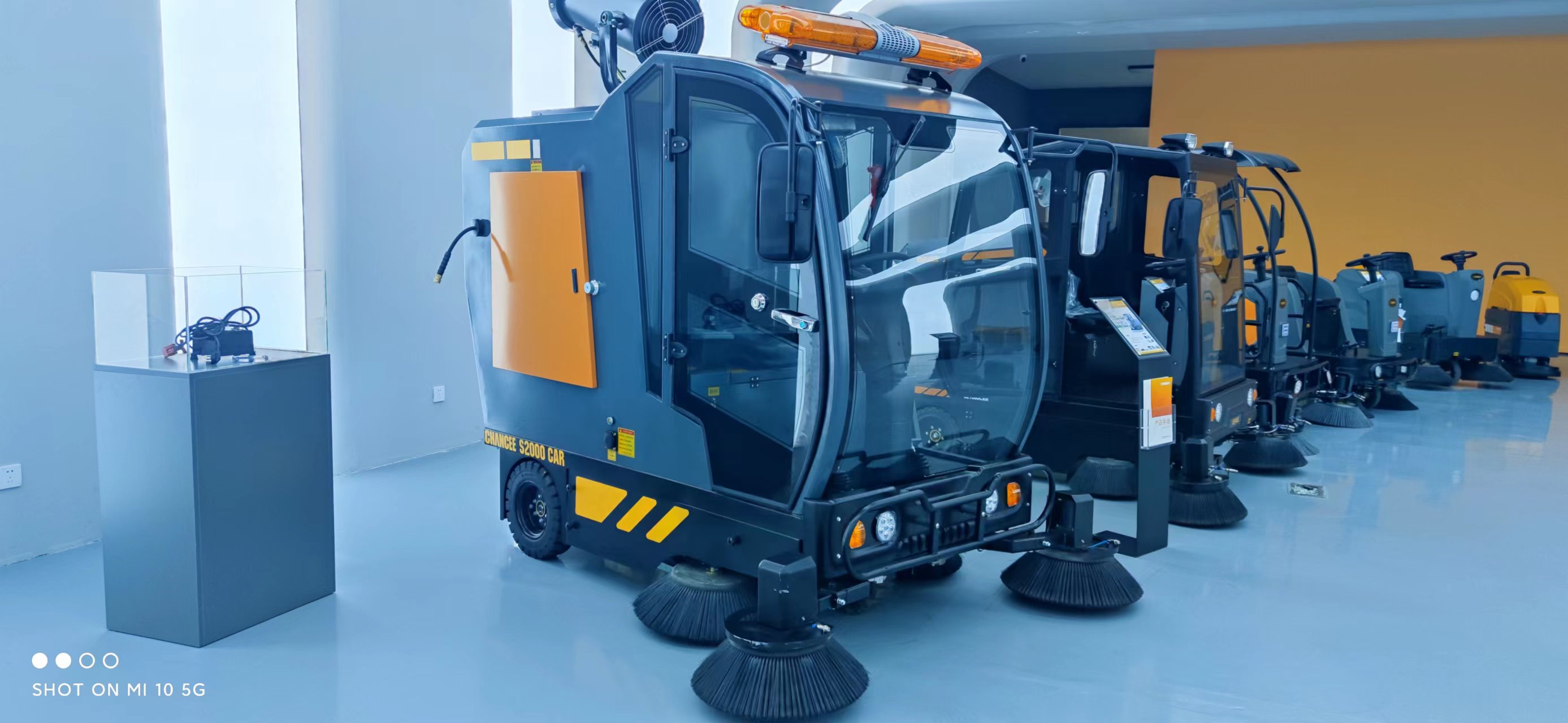 掃地機(jī)操作簡(jiǎn)單嘛? 掃地機(jī)操作簡(jiǎn)單嘛?